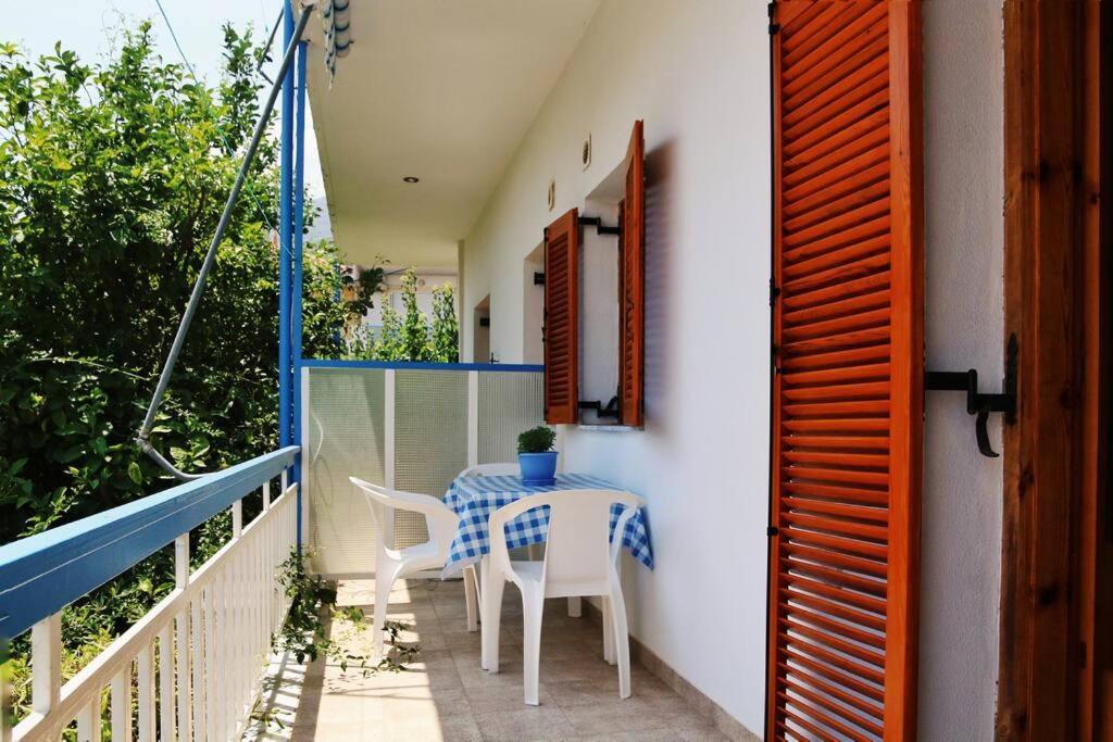 Selfcatering -Studio Helen No 7 Xiropigado Exterior photo
